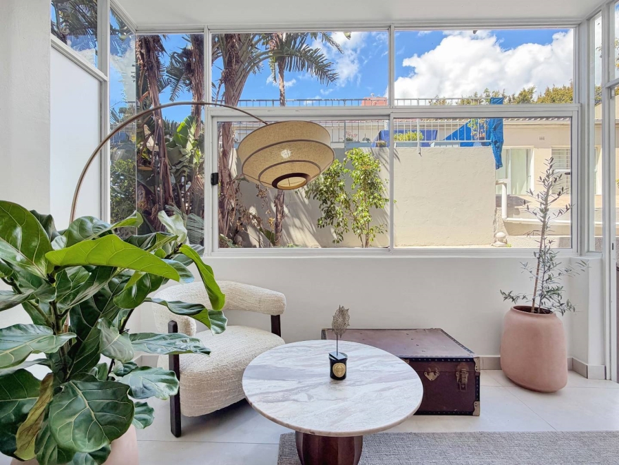 1 Bedroom Property for Sale in Three Anchor Bay Western Cape